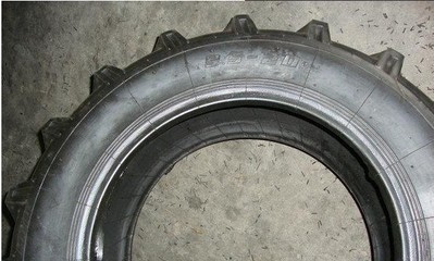 探秘农耕利器 9.5-20农用人字轮胎如何成为水田与轻卡作业的“定海神针”？